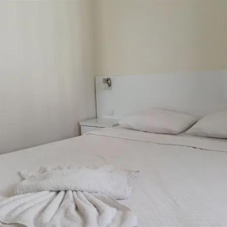 2 Bedroom Central House In Gumbet-bodrum Apartment *